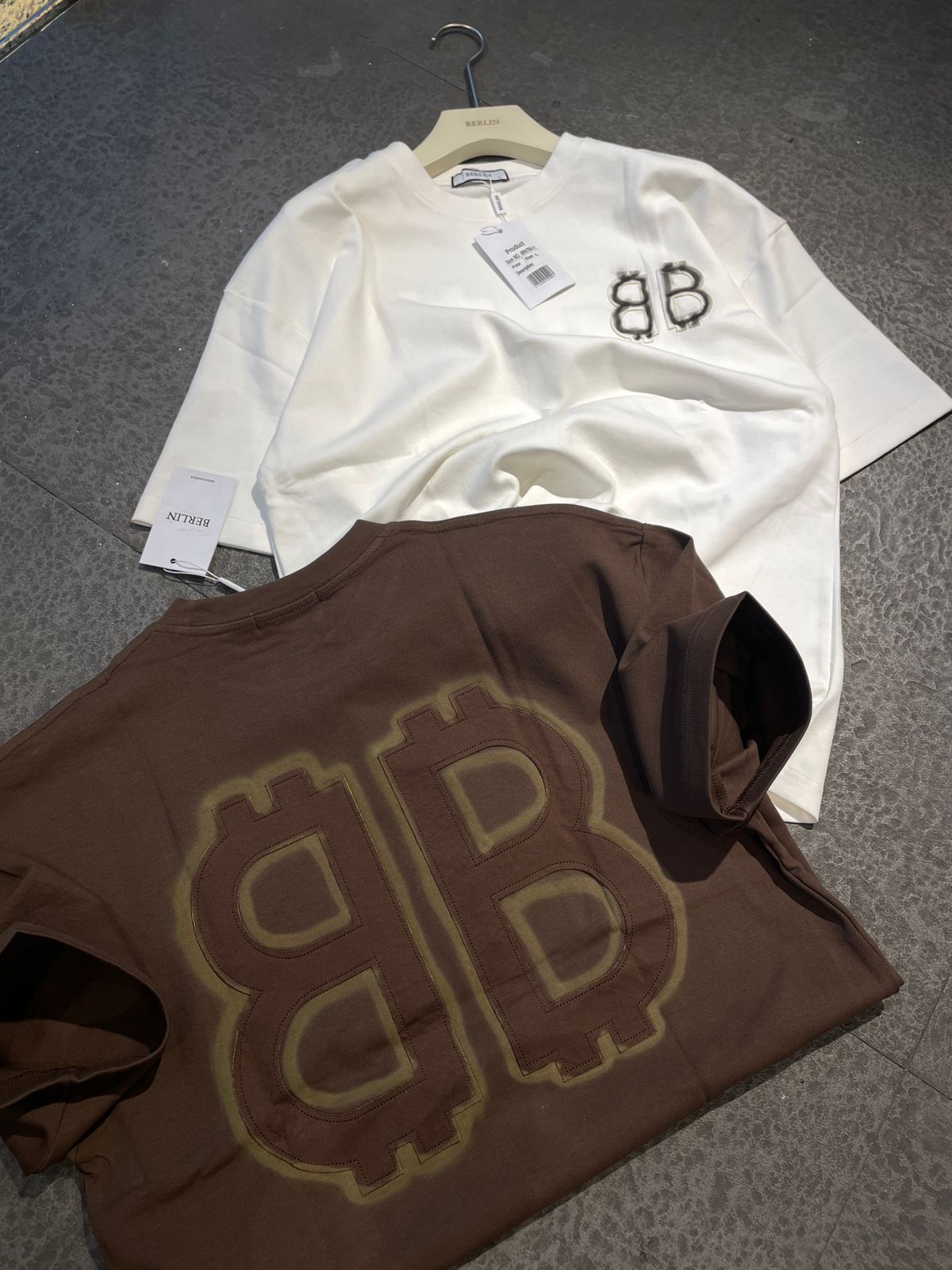 Oversize Back Print Crew Neck Tshirt