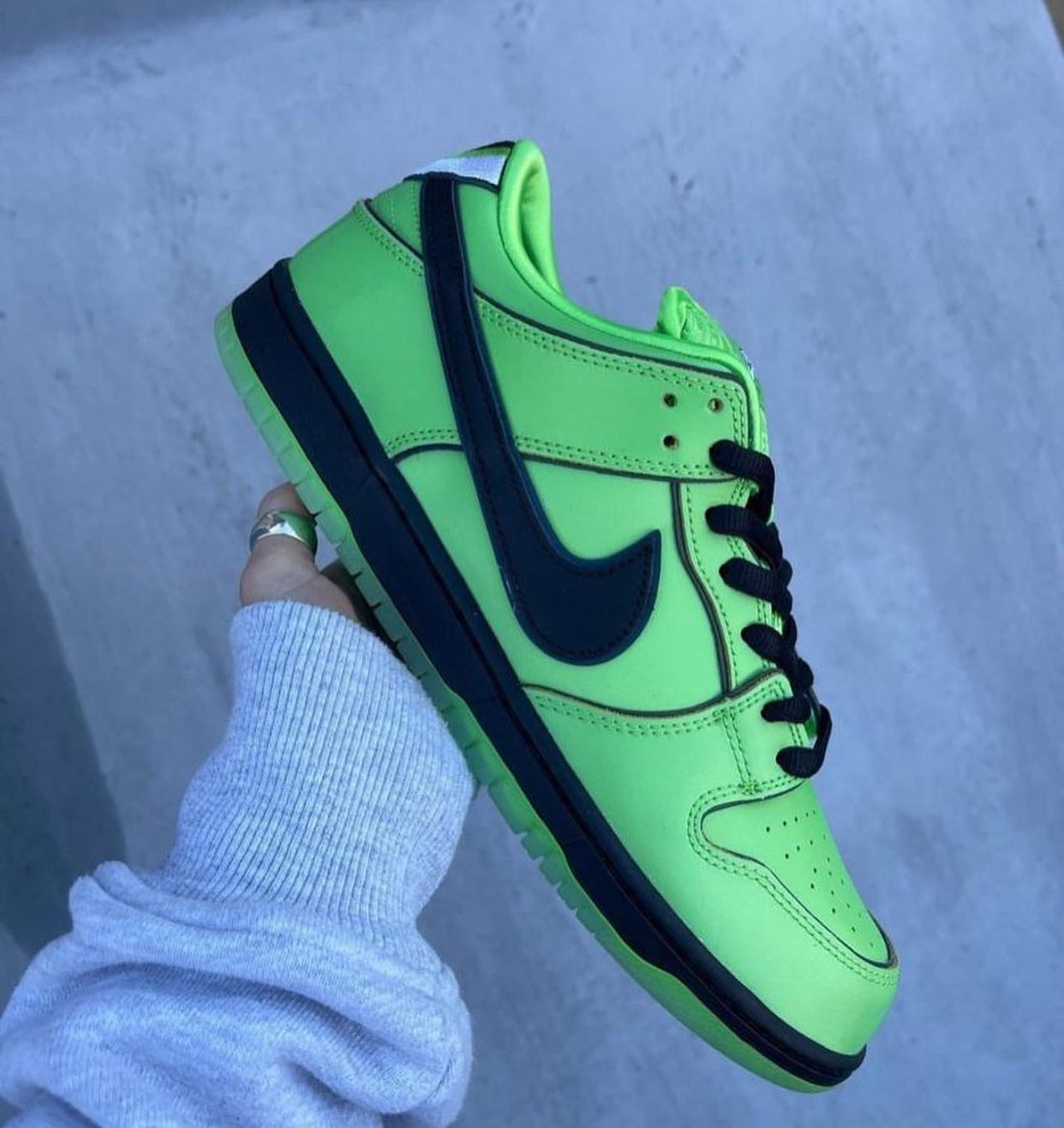 Nike Dunk The Powerpuff Girls “Buttercup”