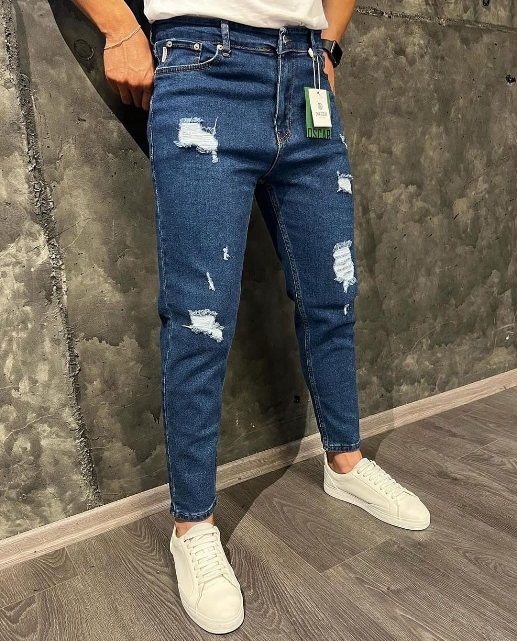 Men’s Scratched Boyfriend Jeans