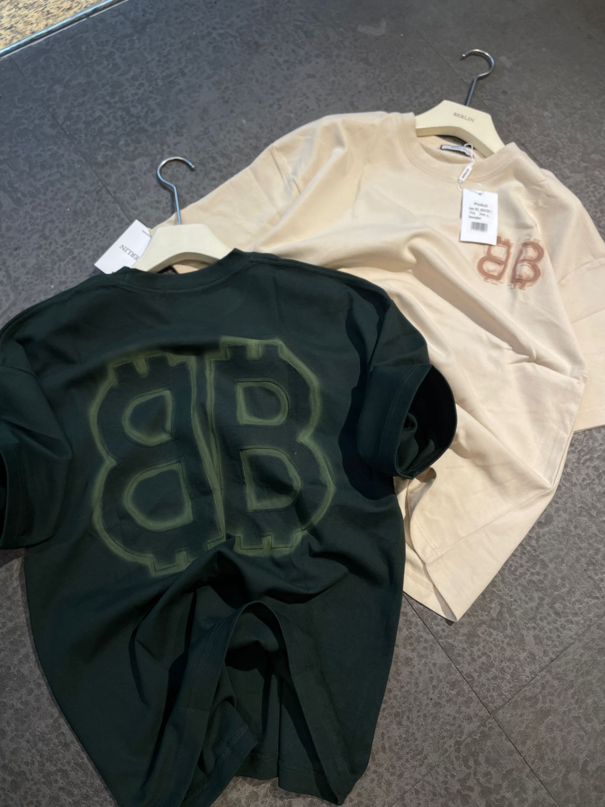 Oversize Back Print Crew Neck Tshirt